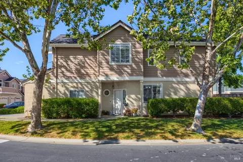 130 Manchester Dr, Fairfield, CA 94533