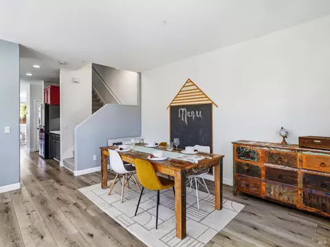 Dining - 1295 Pedroncelli Dr, Windsor, CA 95492 photo 3 of 6