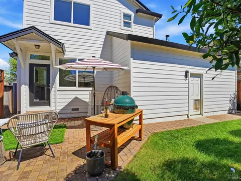 Exterior - 1295 Pedroncelli Dr, Windsor, CA 95492 photo 13 of 15