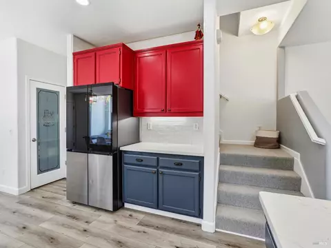 Kitchen - 1295 Pedroncelli Dr, Windsor, CA 95492 photo 4 of 6