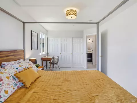 Bedroom - 1295 Pedroncelli Dr, Windsor, CA 95492 photo 5 of 6