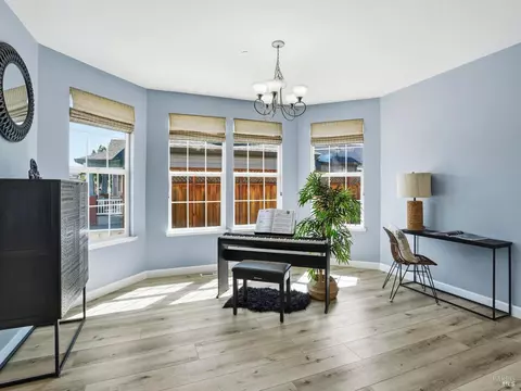 Living - 1295 Pedroncelli Dr, Windsor, CA 95492 photo 1 of 5