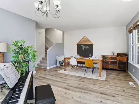 Dining - 1295 Pedroncelli Dr, Windsor, CA 95492 photo 1 of 6
