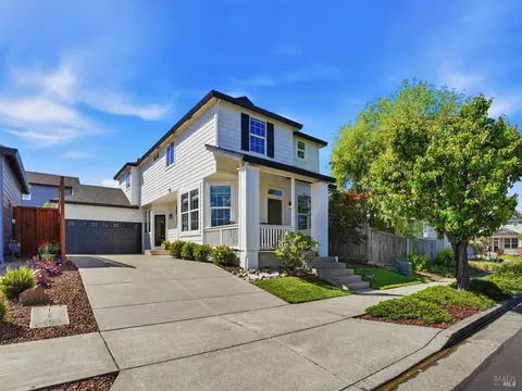 Exterior - 1295 Pedroncelli Dr, Windsor, CA 95492 photo 7 of 15