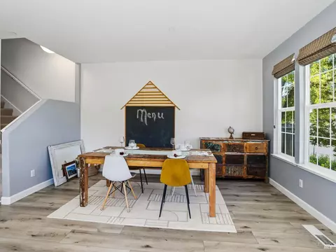 Dining - 1295 Pedroncelli Dr, Windsor, CA 95492 photo 5 of 6