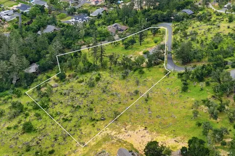 3577 Deer Trail Rd, Santa Rosa, CA 95404
