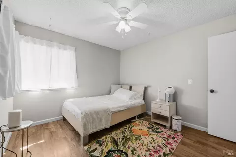Bedroom - 636 Tiburon Ct, Vacaville, CA 95687 photo 3 of 7