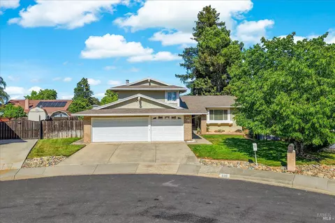 Exterior - 636 Tiburon Ct, Vacaville, CA 95687 photo 9 of 12