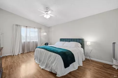 Bedroom - 636 Tiburon Ct, Vacaville, CA 95687 photo 4 of 7