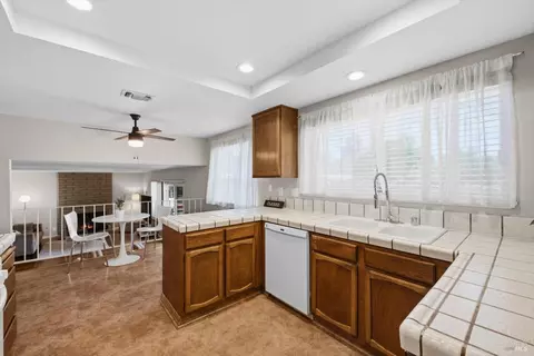 Kitchen - 636 Tiburon Ct, Vacaville, CA 95687 photo 1 of 4