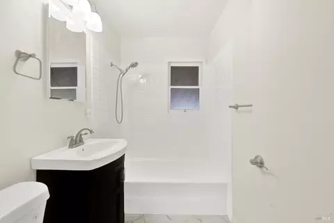 Bath - 2008 Tuolumne St, Vallejo, CA 94589 photo 2 of 3