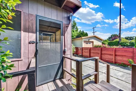 Exterior - 2008 Tuolumne St, Vallejo, CA 94589 photo 13 of 37