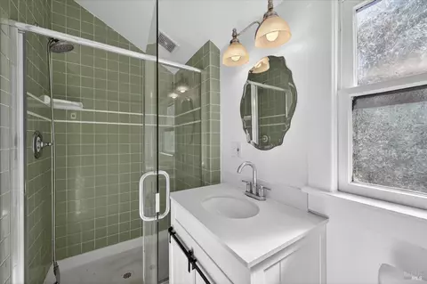 Bath - 528 Ohio St, Vallejo, CA 94590 photo 1 of 3