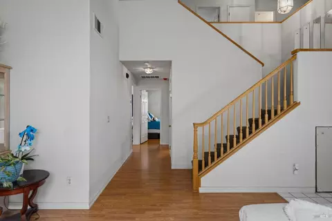 Entry Way - 1466 Legend Cir, Vallejo, CA 94591 photo 2 of 5