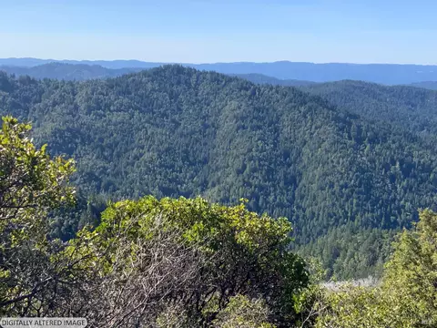 10225 Low Gap Rd, Ukiah, CA 95482