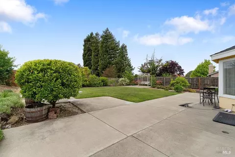Exterior - 31 Brighton Dr, Vallejo, CA 94591 photo 3 of 9