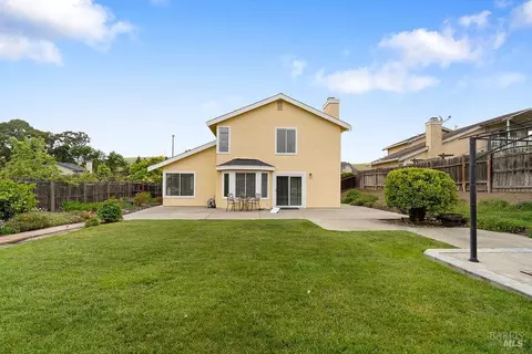 Exterior - 31 Brighton Dr, Vallejo, CA 94591 photo 5 of 9