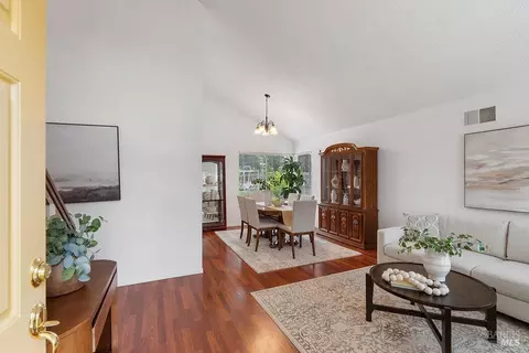 Entry Way - 31 Brighton Dr, Vallejo, CA 94591 photo 1 of 3