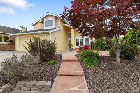 Exterior - 31 Brighton Dr, Vallejo, CA 94591 photo 2 of 9