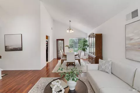 Dining - 31 Brighton Dr, Vallejo, CA 94591 photo 1 of 3