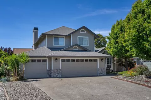 1234 Honeybrook Pl, Rohnert Park, CA 94928