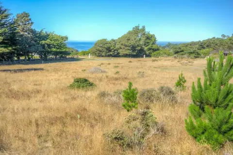 200 Headlands Close, The Sea Ranch, CA 95497