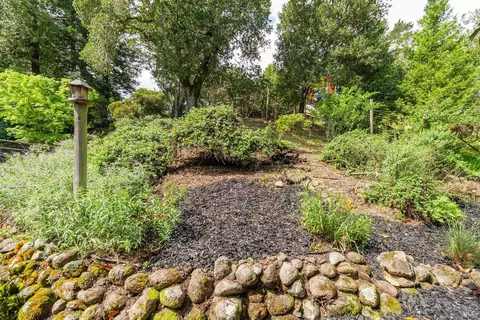 Exterior - 9 Underhill Rd, Mill Valley, CA 94941 photo 6 of 8
