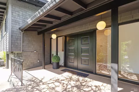 Exterior - 9 Underhill Rd, Mill Valley, CA 94941 photo 2 of 8