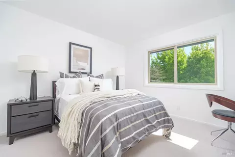 Bedroom - 9 Underhill Rd, Mill Valley, CA 94941 photo 3 of 4