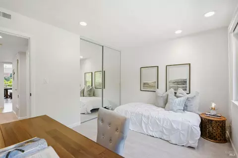 Bedroom - 103 Pixley Ave, Corte Madera, CA 94925 photo 7 of 7