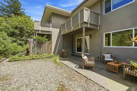 Exterior - 103 Pixley Ave, Corte Madera, CA 94925 photo 7 of 10