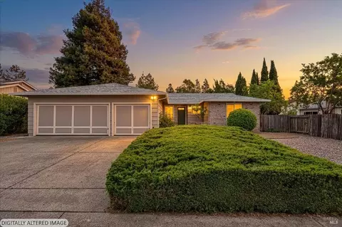 203 Fauna Ave, Rohnert Park, CA 94928