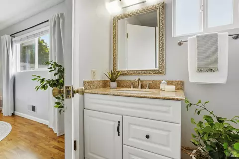 Bath - 228 Michael Dr, Marina, CA 93933 photo 3 of 3