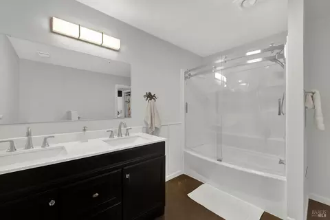Bath - 3922 Putah Ridge Trl, Winters, CA 95694 photo 9 of 9