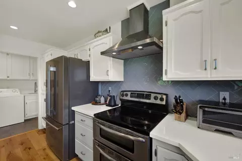 Kitchen - 3922 Putah Ridge Trl, Winters, CA 95694 photo 7 of 8