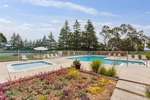 Exterior - 17 Thoreau Cir, Mill Valley, CA 94941 photo 5 of 9