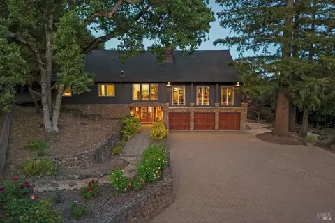 3745 Grove St, Sonoma, CA 95476