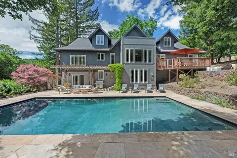 3745 Grove St, Sonoma, CA 95476
