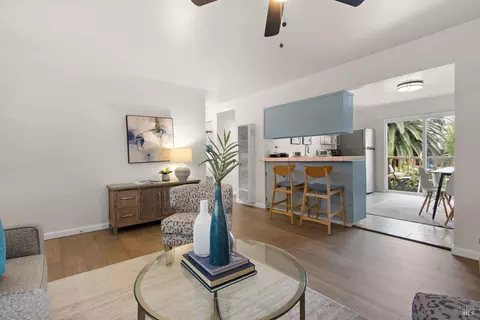 Living - 650-656 E K St, Benicia, CA 94510 photo 1 of 5