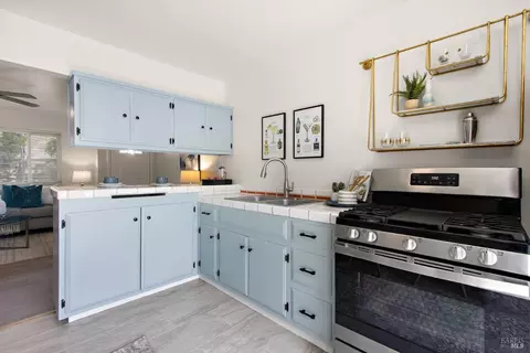 Kitchen - 650-656 E K St, Benicia, CA 94510 photo 2 of 4