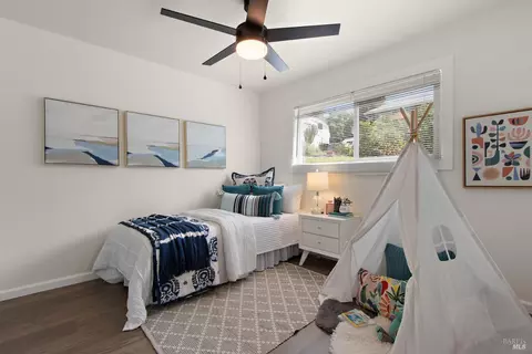 Bedroom - 650-656 E K St, Benicia, CA 94510 photo 1 of 8