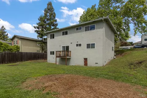 Exterior - 650-656 E K St, Benicia, CA 94510 photo 10 of 10