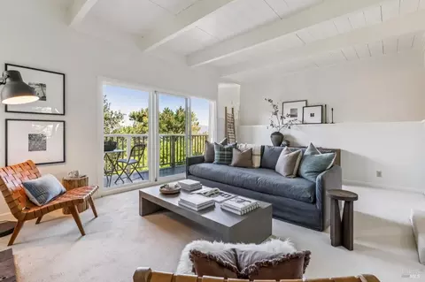 135 Lincoln Dr, Sausalito, CA 94965