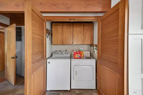 Other - 23881 Walling Rd, Geyserville, CA 95441 photo 3 of 10