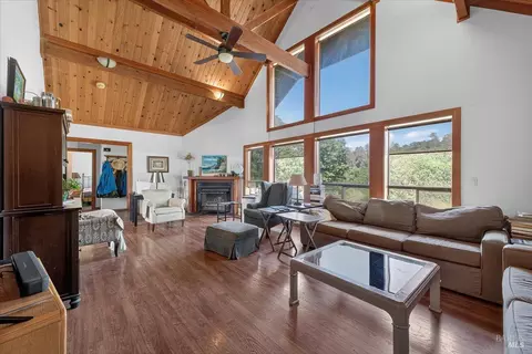 Living - 23881 Walling Rd, Geyserville, CA 95441 photo 2 of 2