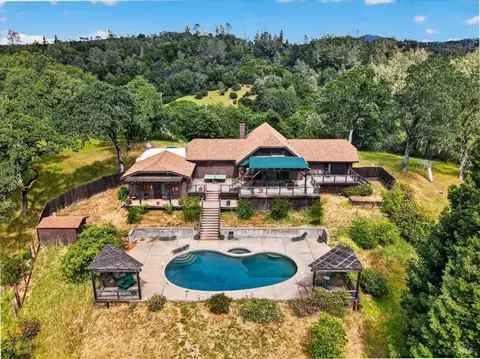 23881 Walling Rd, Geyserville, CA 95441