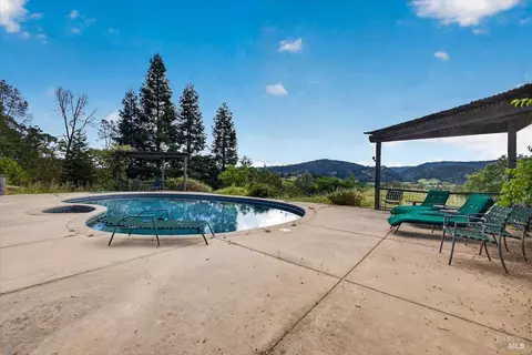 Exterior - 23881 Walling Rd, Geyserville, CA 95441 photo 10 of 13