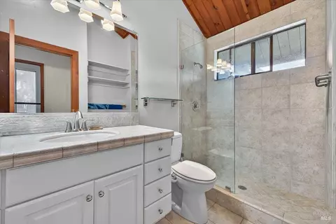Bath - 23881 Walling Rd, Geyserville, CA 95441 photo 1 of 2