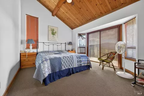 Bedroom - 23881 Walling Rd, Geyserville, CA 95441 photo 3 of 6