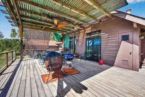 Exterior - 23881 Walling Rd, Geyserville, CA 95441 photo 6 of 13